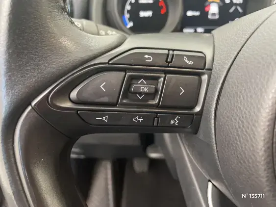 TOYOTA YARIS IV - voiture d'occasion - Photo 38