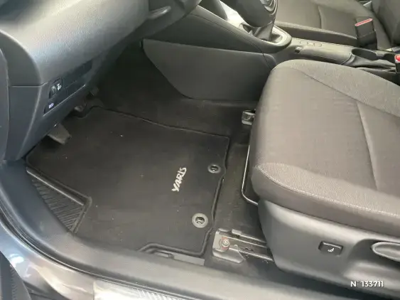 TOYOTA YARIS IV - voiture d'occasion - Photo 28