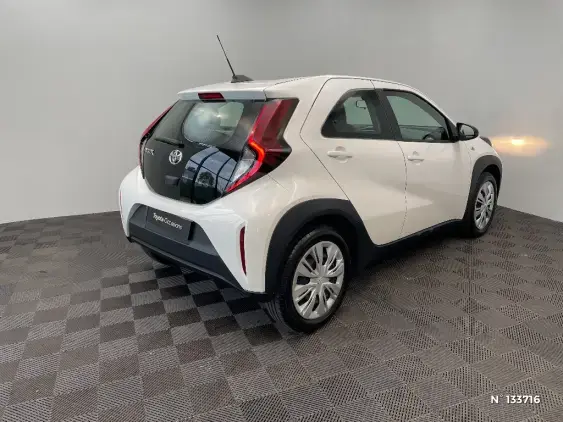 TOYOTA AYGO X - voiture d'occasion - Photo 4