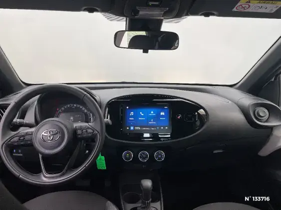 TOYOTA AYGO X - voiture d'occasion - Photo 9