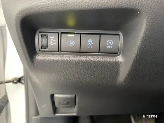 TOYOTA AYGO X - voiture d'occasion - Photo 15
