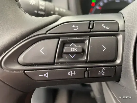 TOYOTA AYGO X - voiture d'occasion - Photo 32