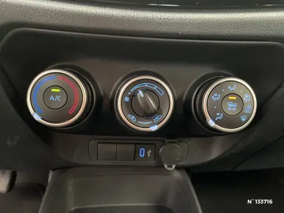 TOYOTA AYGO X - voiture d'occasion - Photo 37