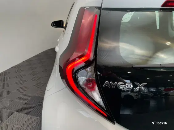 TOYOTA AYGO X - voiture d'occasion - Photo 27