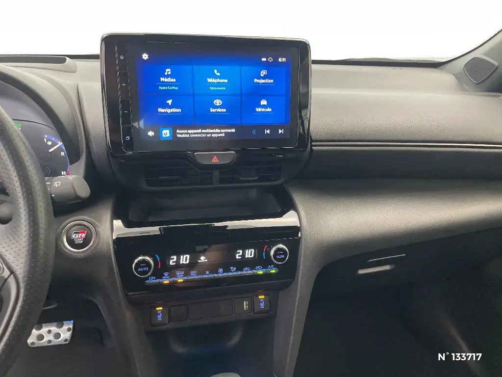 TOYOTA YARIS CROSS I - Miniature 7