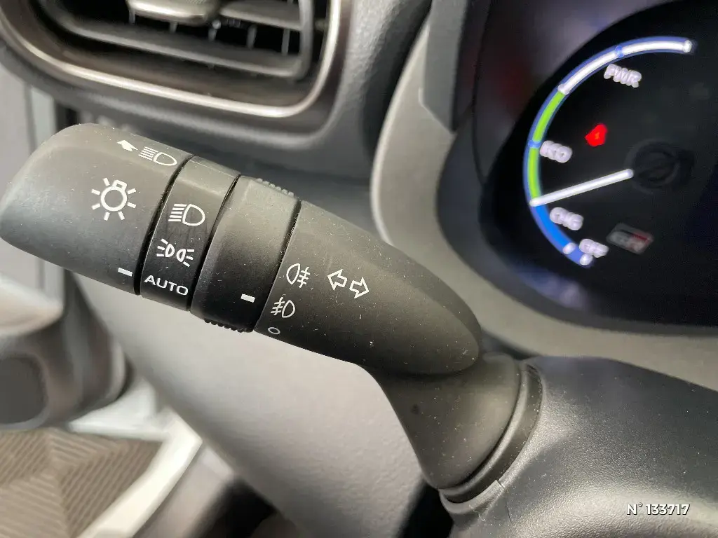 TOYOTA YARIS CROSS I - Miniature 21