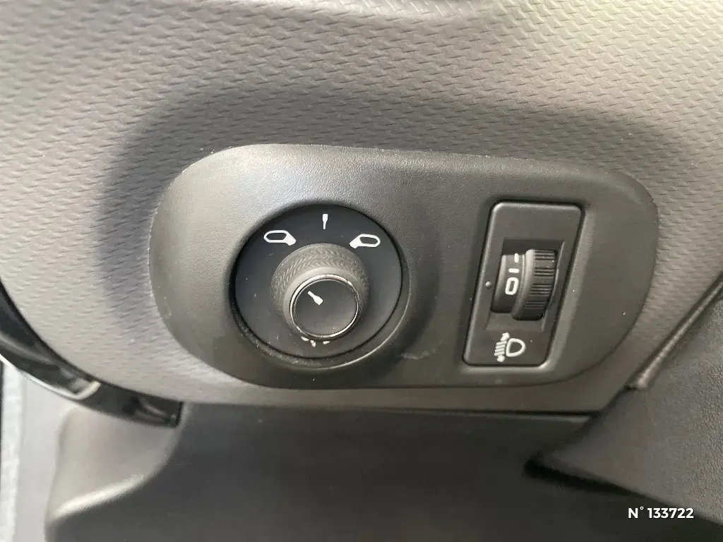 CITROEN C4 CACTUS - Miniature 11