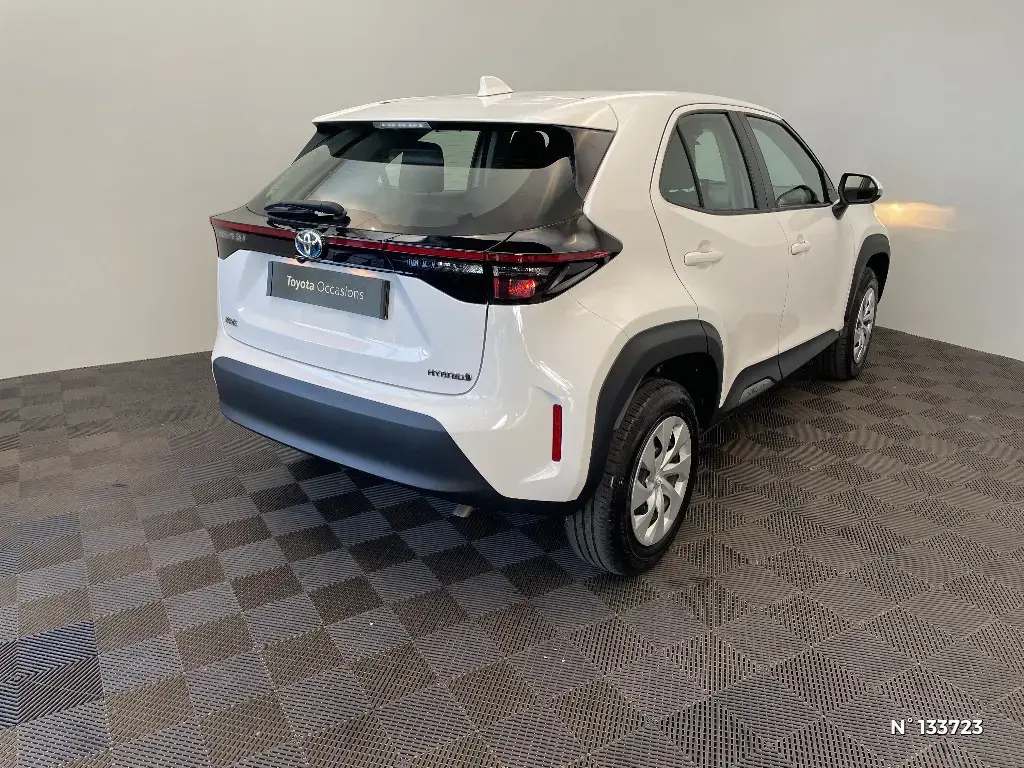 TOYOTA YARIS CROSS I - Miniature 2