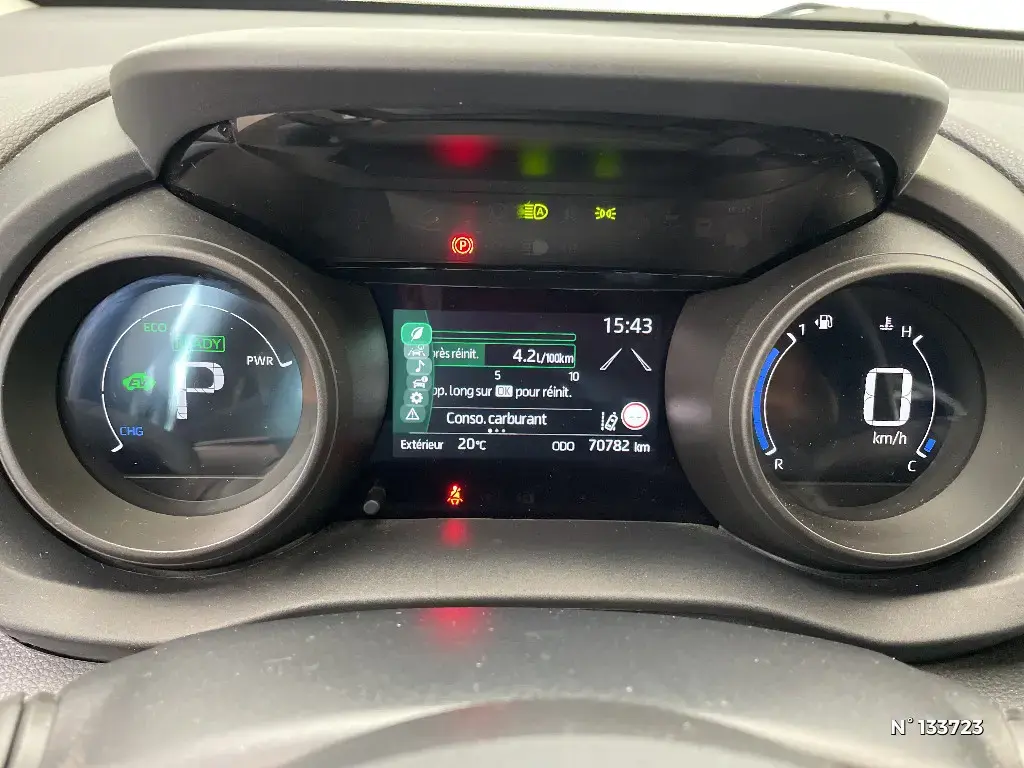 TOYOTA YARIS CROSS I - Miniature 8