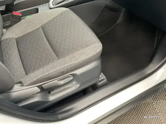 TOYOTA YARIS CROSS I - voiture d'occasion - Photo 26