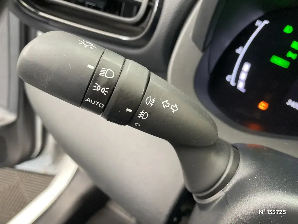 TOYOTA YARIS CROSS I - Miniature 18