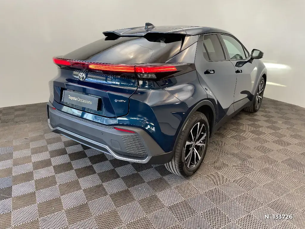 TOYOTA C-HR II - Miniature 2