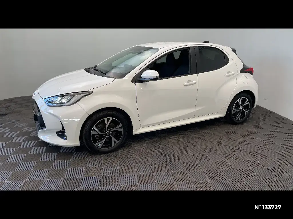 TOYOTA YARIS IV - Miniature 4