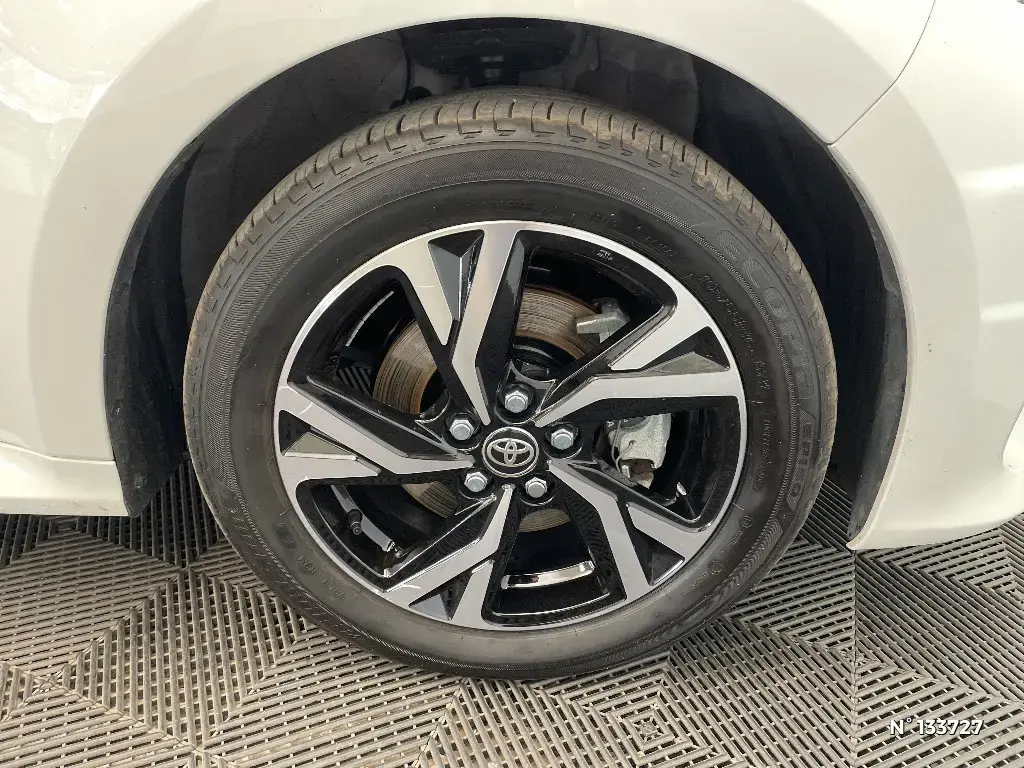 TOYOTA YARIS IV - Miniature 5