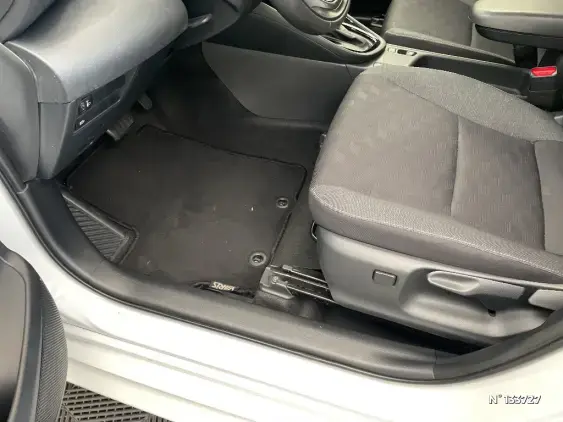 TOYOTA YARIS IV - voiture d'occasion - Photo 28