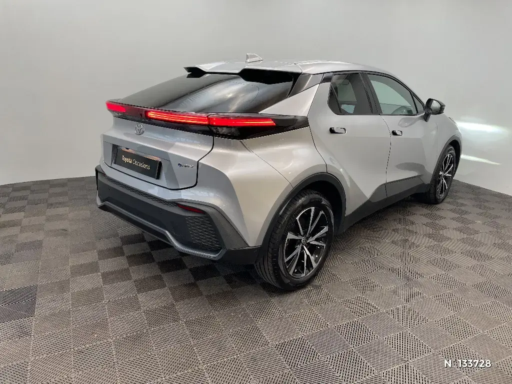 TOYOTA C-HR II - Miniature 2