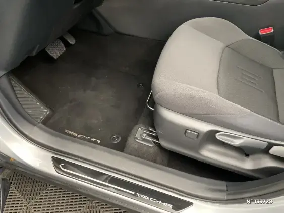 TOYOTA C-HR II - voiture d'occasion - Photo 28