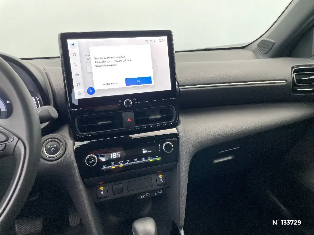 TOYOTA YARIS CROSS I - Miniature 7