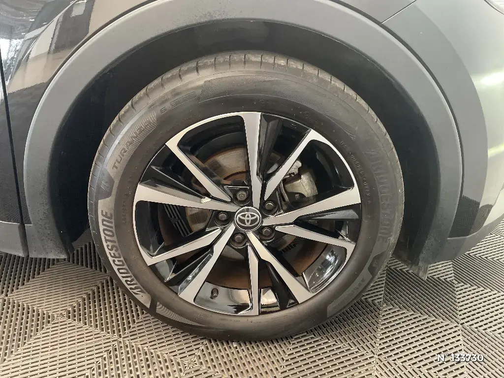 TOYOTA C-HR II - Miniature 5