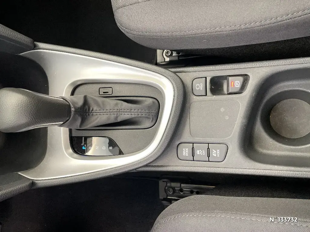 TOYOTA YARIS CROSS I - Miniature 22