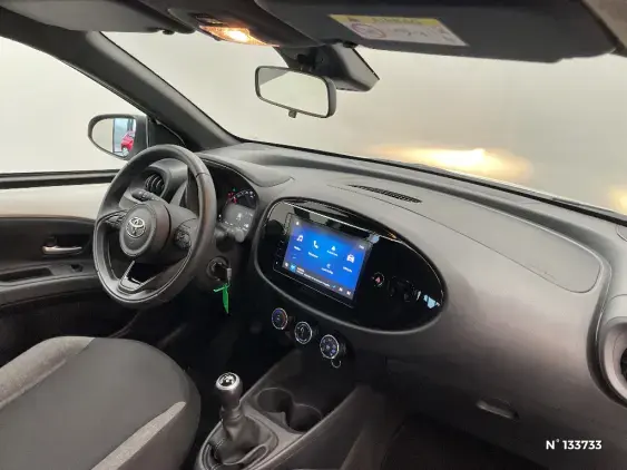 TOYOTA AYGO X - voiture d'occasion - Photo 10