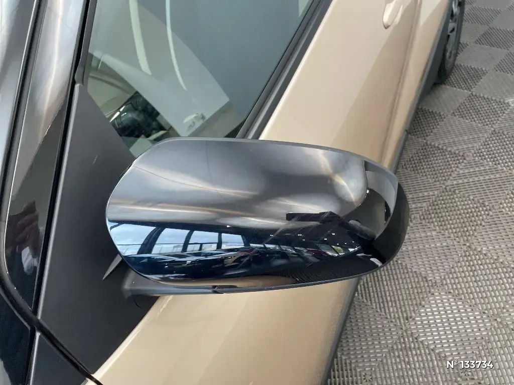 TOYOTA AYGO X - Miniature 24