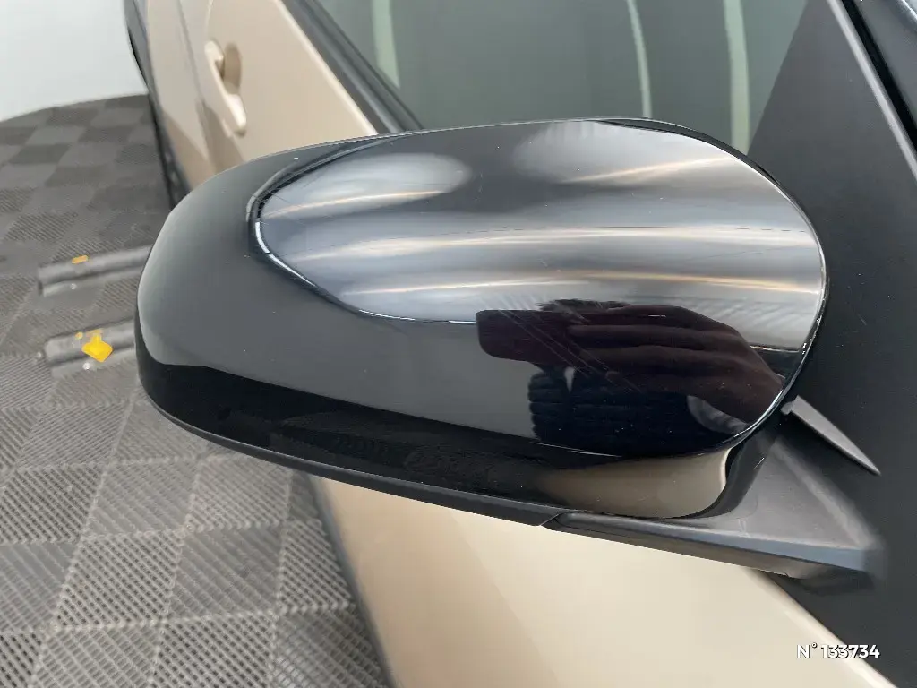 TOYOTA AYGO X - Miniature 25