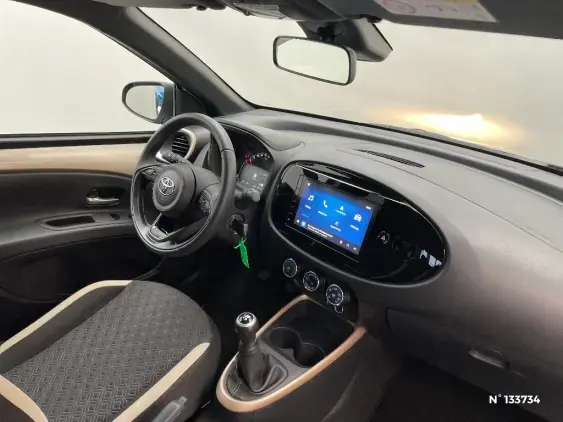 TOYOTA AYGO X - voiture d'occasion - Photo 10