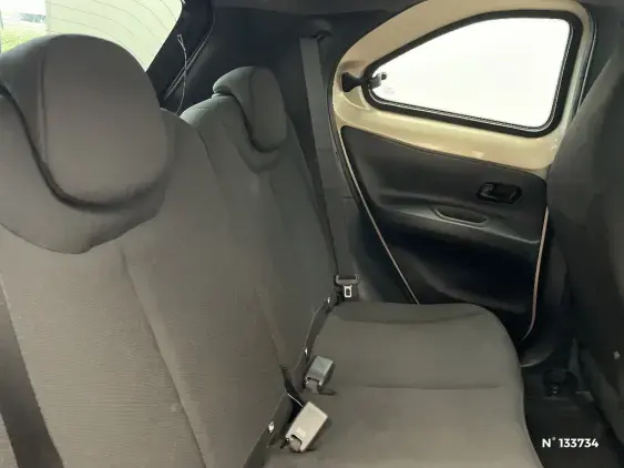 TOYOTA AYGO X - voiture d'occasion - Photo 11