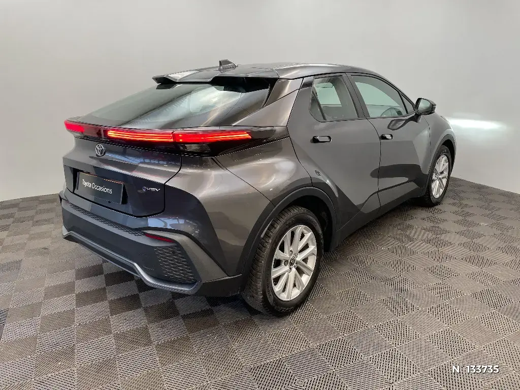 TOYOTA C-HR II - Miniature 2