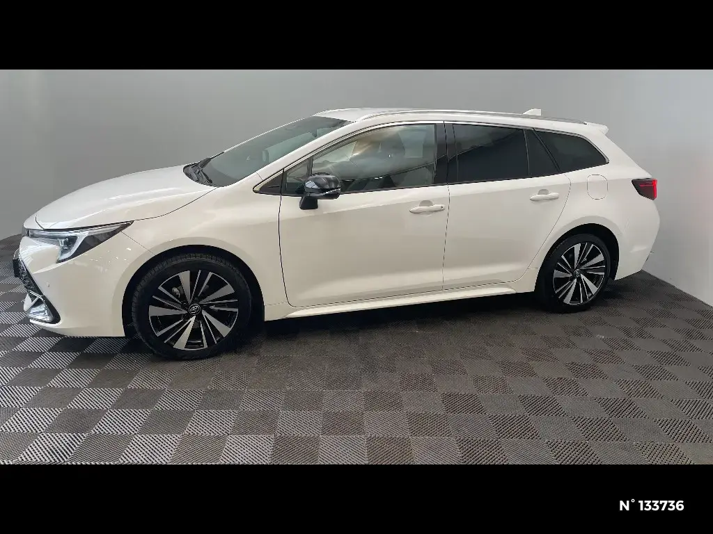TOYOTA COROLLA TOURING SPT X - Miniature 4