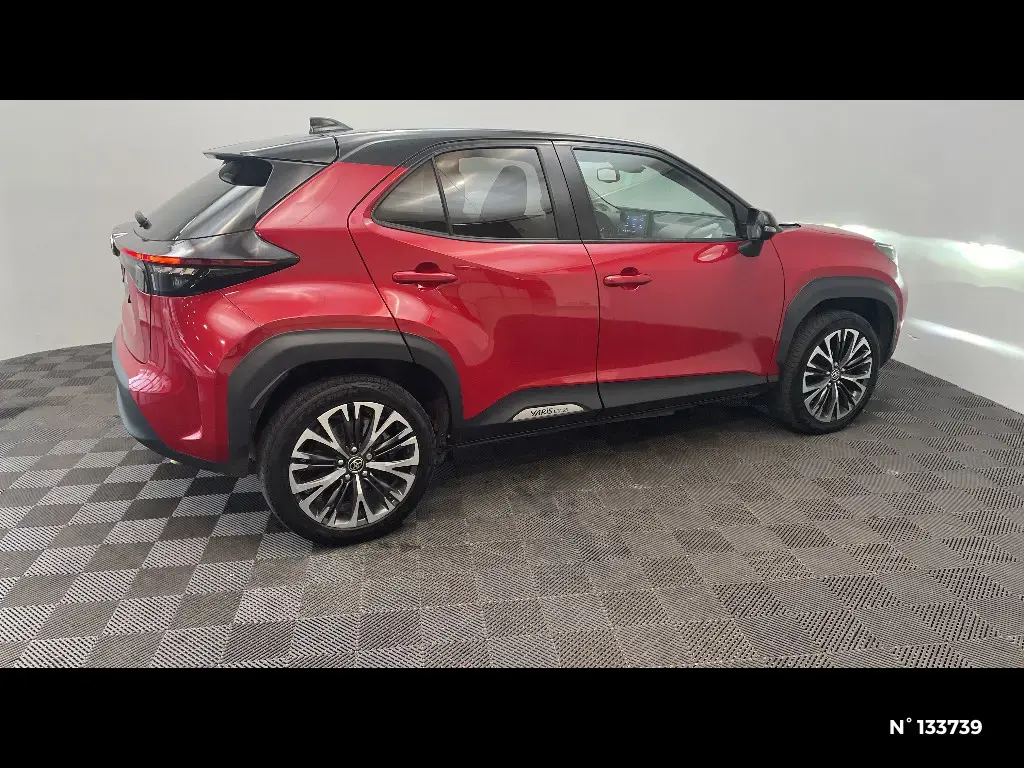 TOYOTA YARIS CROSS I - Miniature 3