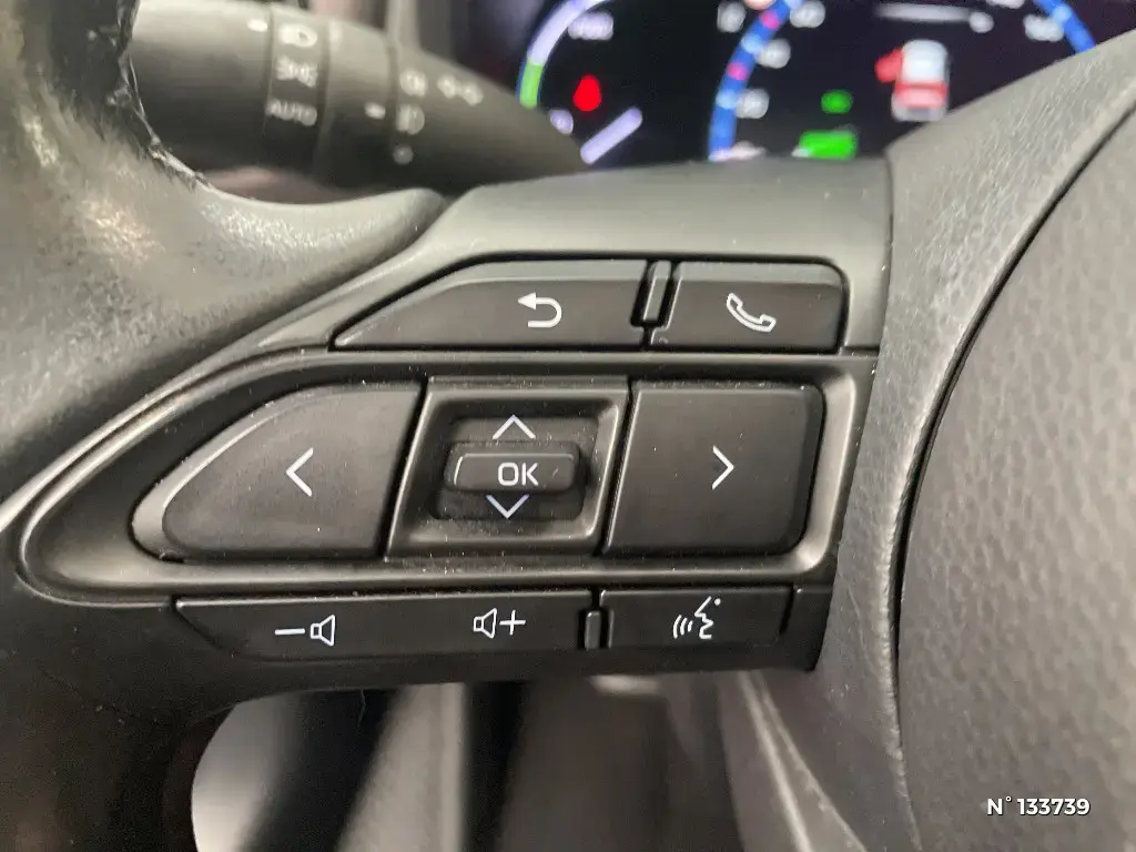 TOYOTA YARIS CROSS I - Miniature 19