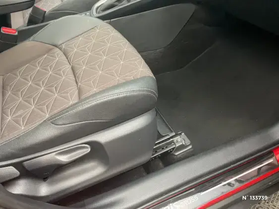 TOYOTA YARIS CROSS I - voiture d'occasion - Photo 26