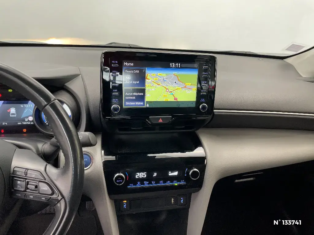 TOYOTA YARIS CROSS I - Miniature 7