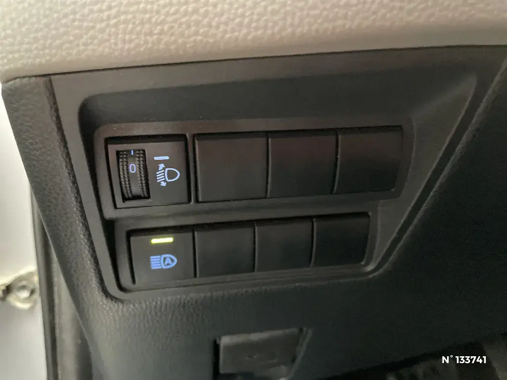 TOYOTA YARIS CROSS I - Miniature 11