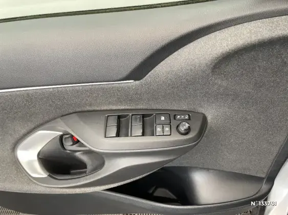 TOYOTA YARIS CROSS I - voiture d'occasion - Photo 31