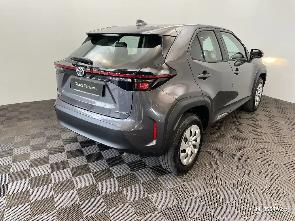TOYOTA YARIS CROSS I - Miniature 2