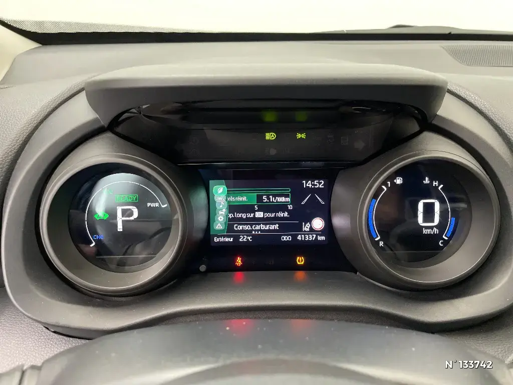 TOYOTA YARIS CROSS I - Miniature 8