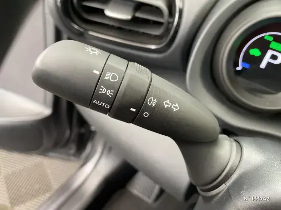 TOYOTA YARIS CROSS I - voiture d'occasion - Photo 39