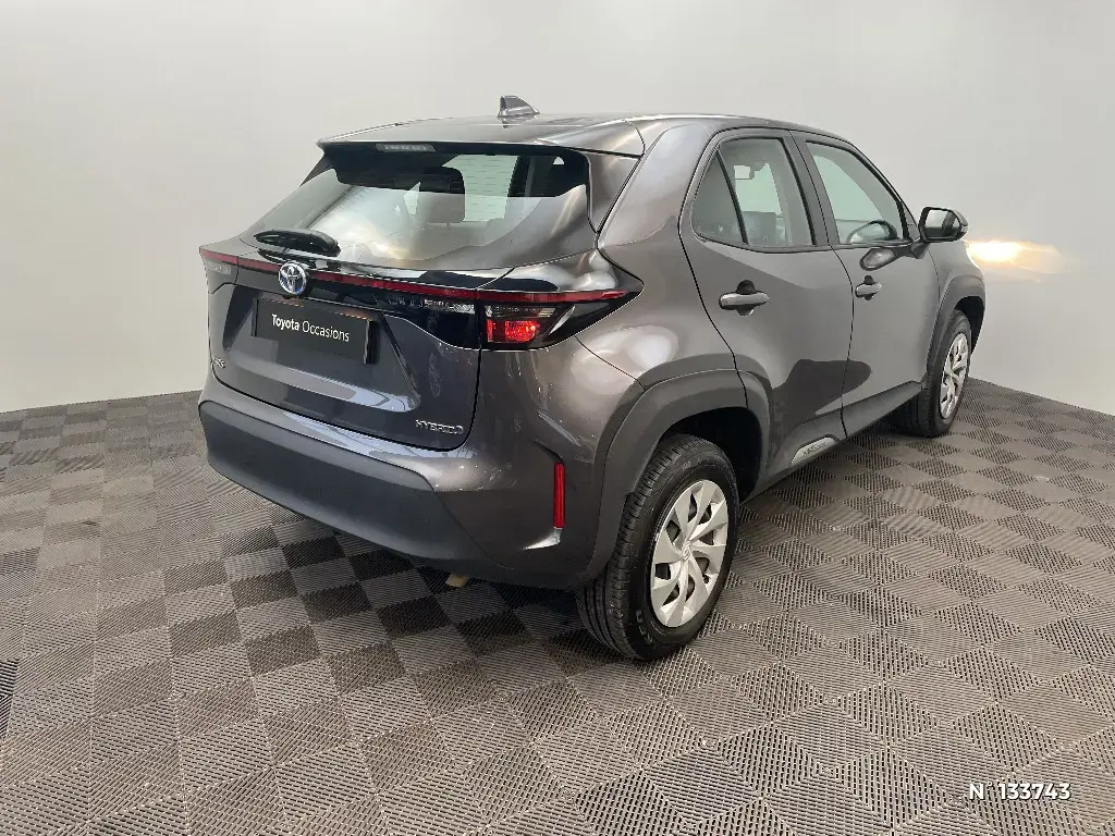 TOYOTA YARIS CROSS I - Miniature 2