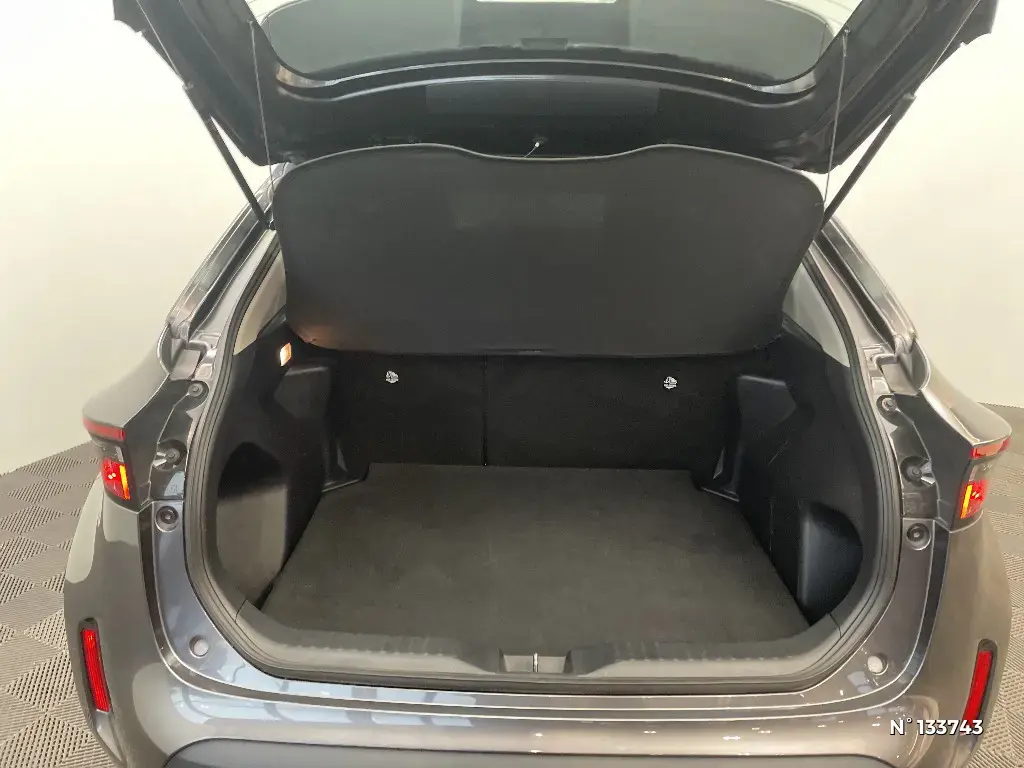 TOYOTA YARIS CROSS I - Miniature 10
