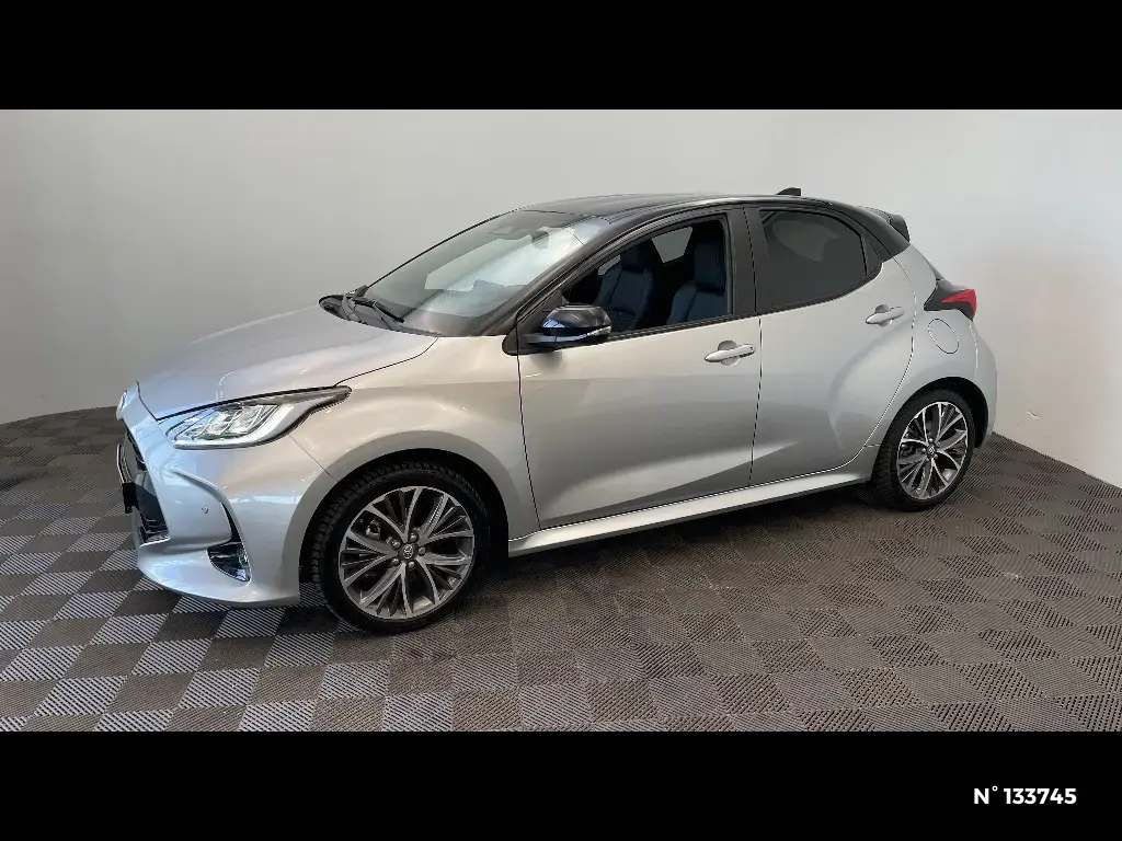 TOYOTA YARIS IV - Miniature 4