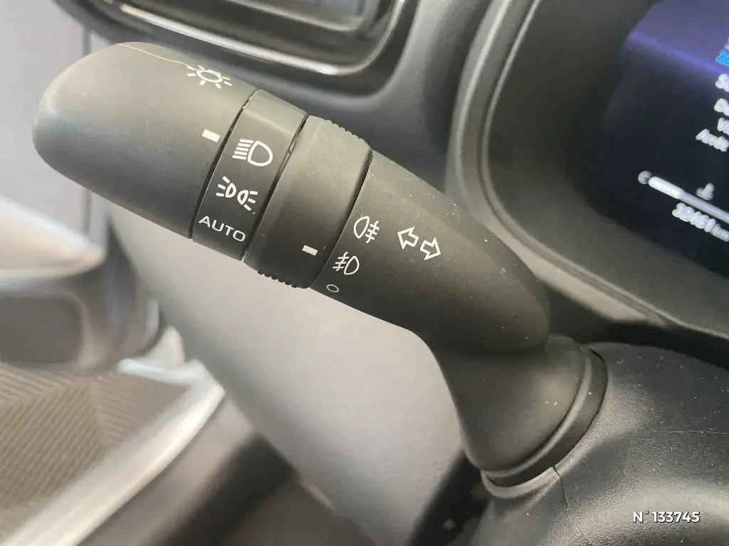 TOYOTA YARIS IV - Miniature 20