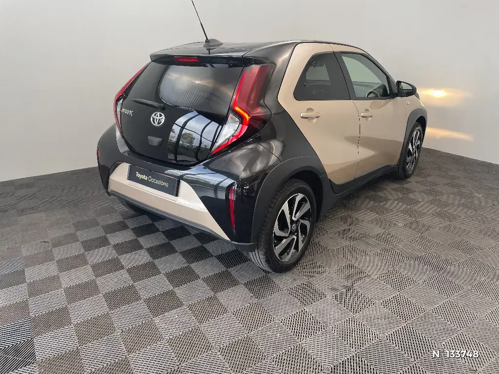 TOYOTA AYGO X - Miniature 2
