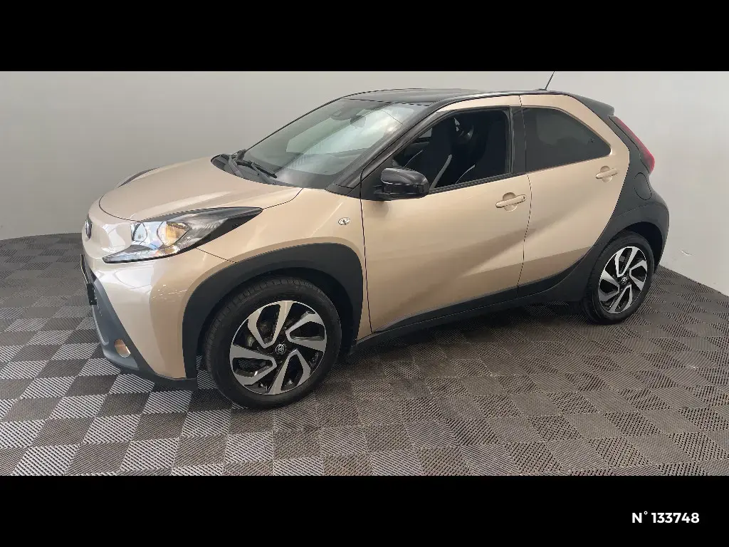 TOYOTA AYGO X - Miniature 4