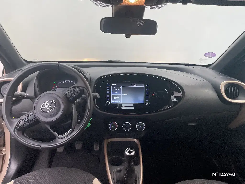 TOYOTA AYGO X - Miniature 6