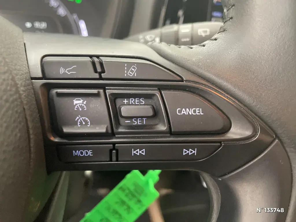 TOYOTA AYGO X - Miniature 19