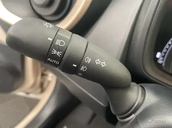 TOYOTA AYGO X - voiture d'occasion - Photo 40