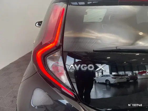 TOYOTA AYGO X - voiture d'occasion - Photo 29